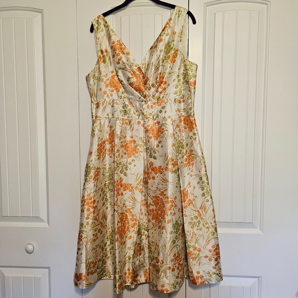 Talbots Dresses & Skirts - Talbots Fit and Flare Dress 14 Cream Orange Floral 100% Silk Surplice V-Neck